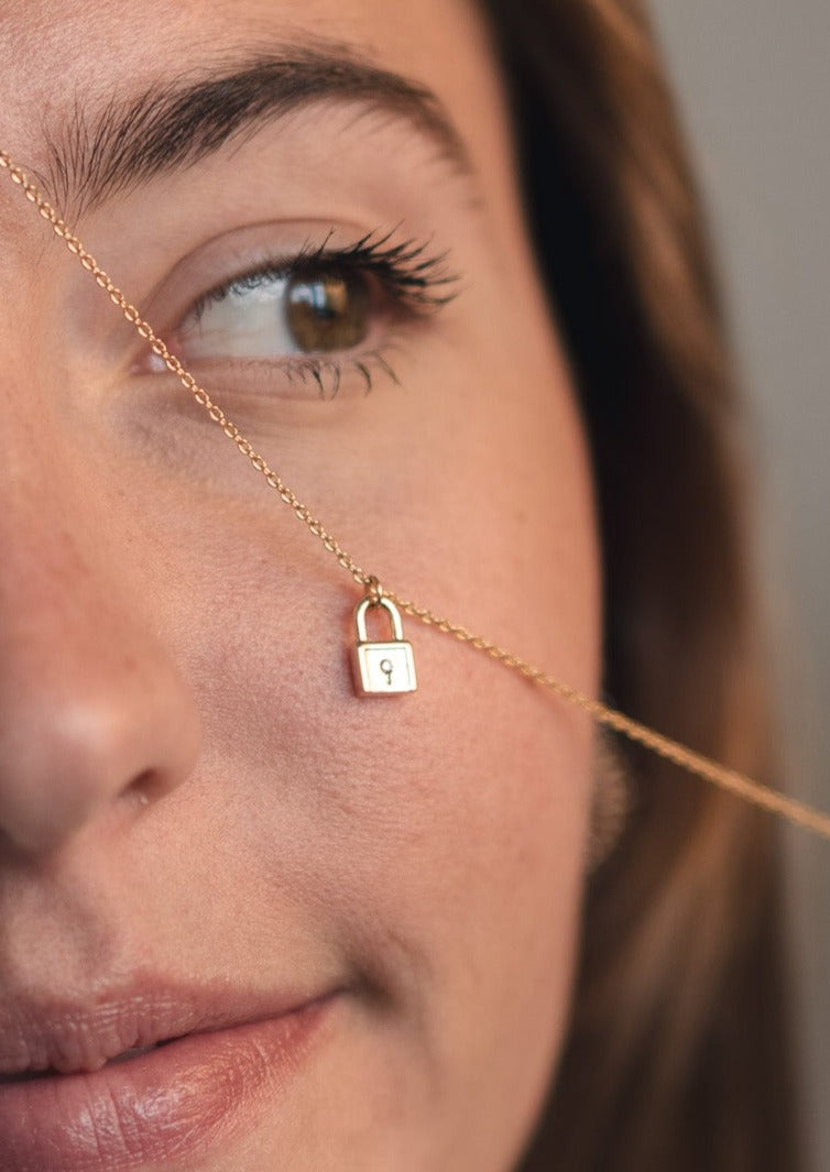 Collar Padlock